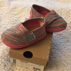TOMS TODDLER SHOES